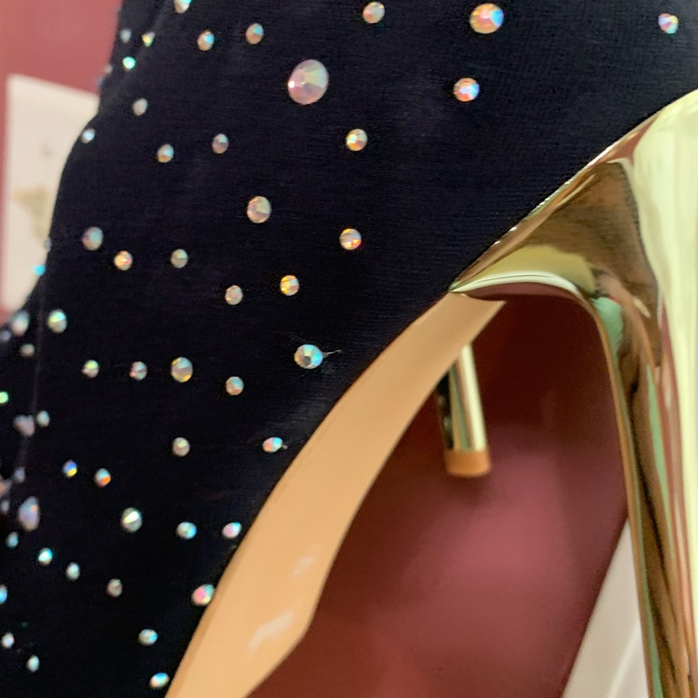 Boots - Picture 2 of 3